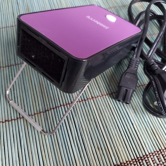 Lot of Jamberry nail wraps, mini heater, and bag - Picture 13 of 13